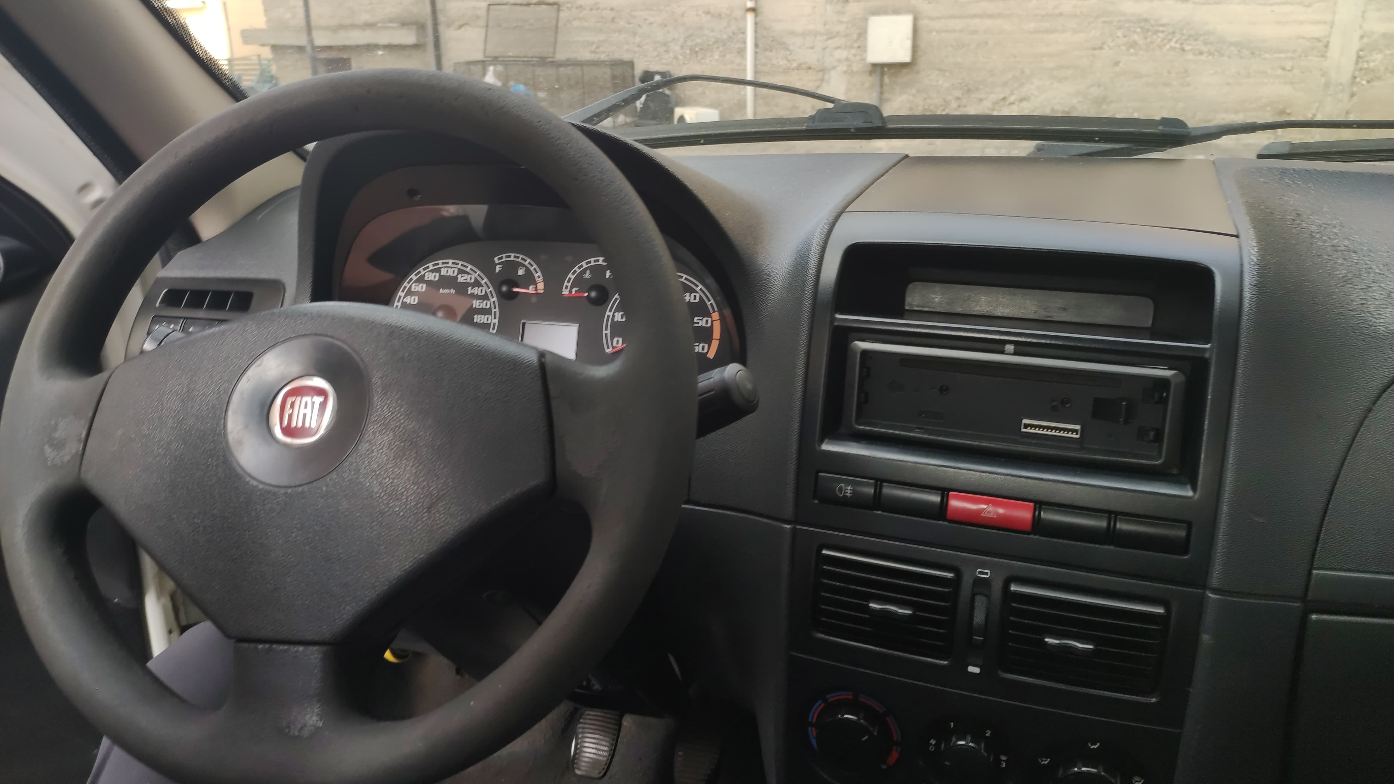 fiat-strada